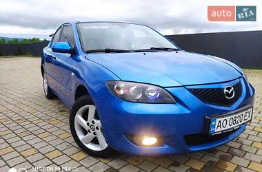 Mazda 3  2004