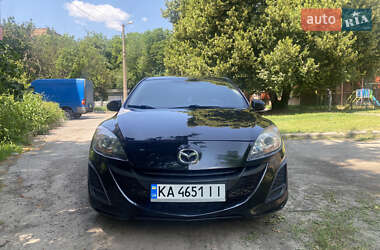 Mazda 3  2010