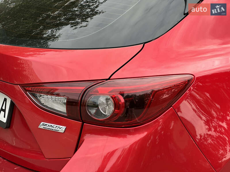 Хетчбек Mazda 3 2017 в Вінниці