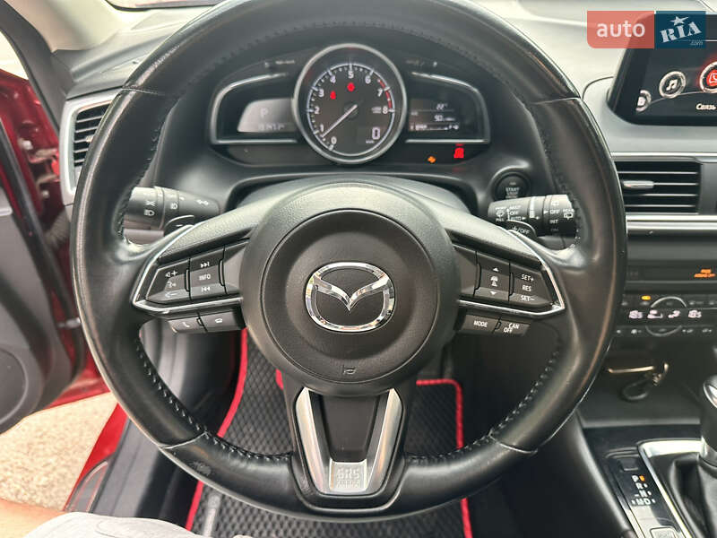 Хетчбек Mazda 3 2017 в Вінниці