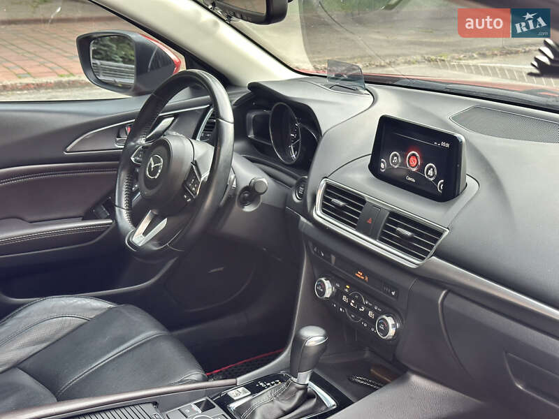 Хетчбек Mazda 3 2017 в Вінниці