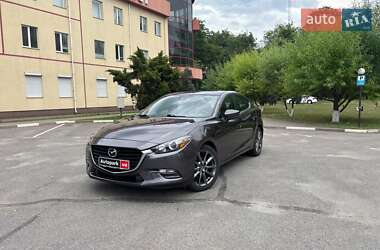 Mazda 3  2018