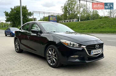 Mazda 3  2018