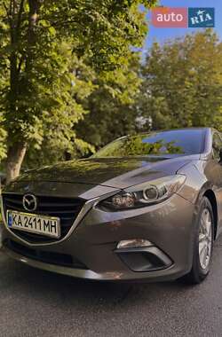 Mazda 3 2016