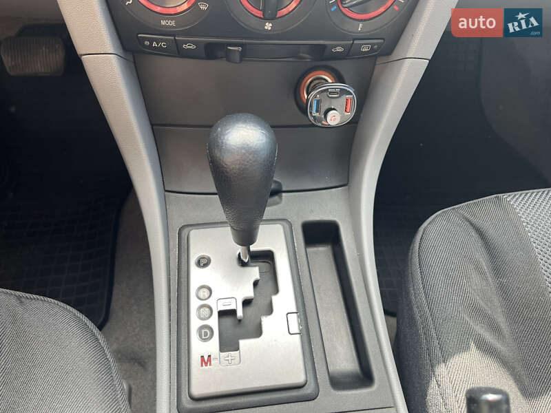 Седан Mazda 3 2004 в Березанці