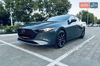 Mazda 3  2019