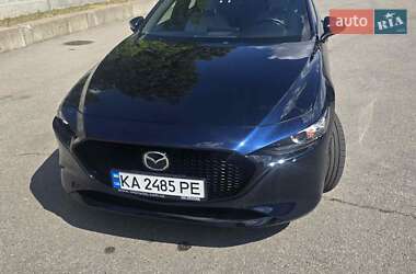 Mazda 3  2023