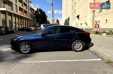 Седан Mazda 3 2015 в Днепре