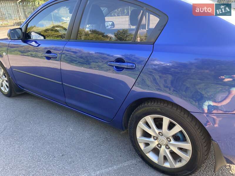 Седан Mazda 3 2007 в Дніпрі