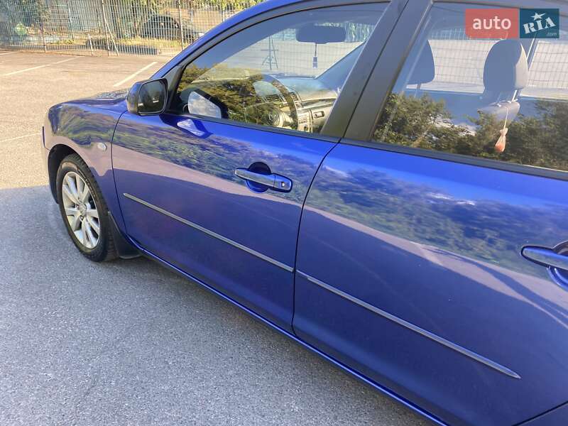 Седан Mazda 3 2007 в Дніпрі