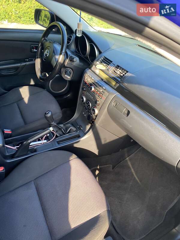Седан Mazda 3 2007 в Дніпрі
