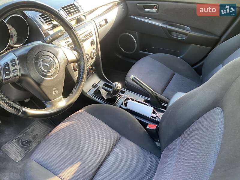 Седан Mazda 3 2007 в Дніпрі