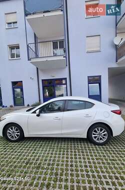 Mazda 3  2016