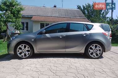 Mazda 3  2010