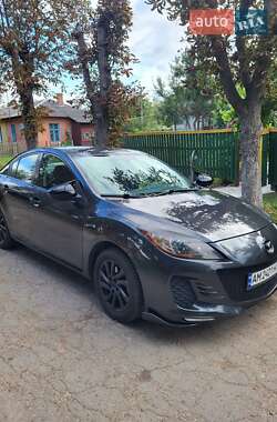 Mazda 3  2012