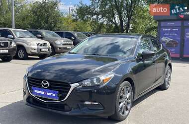 Mazda 3  2018