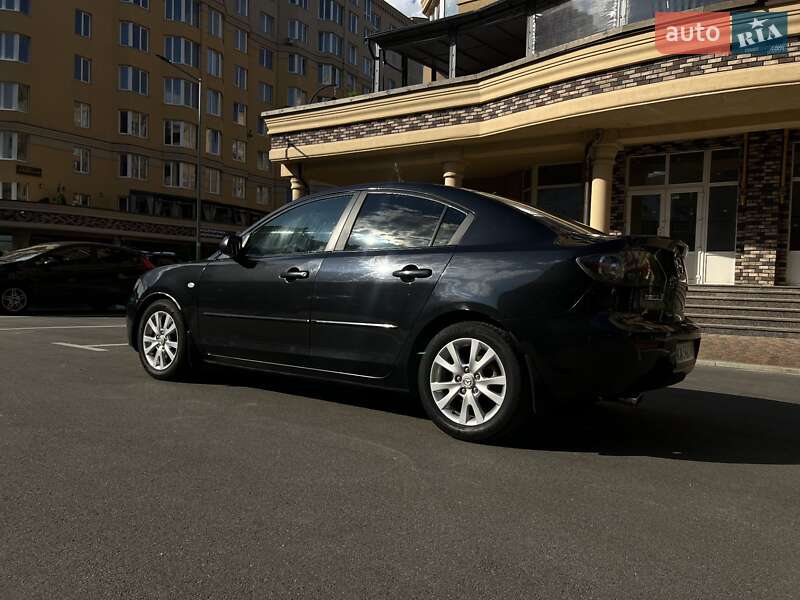 Седан Mazda 3 2007 в Вишневому