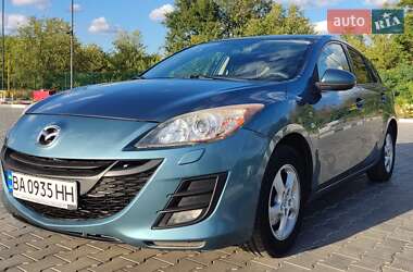 Mazda 3  2010