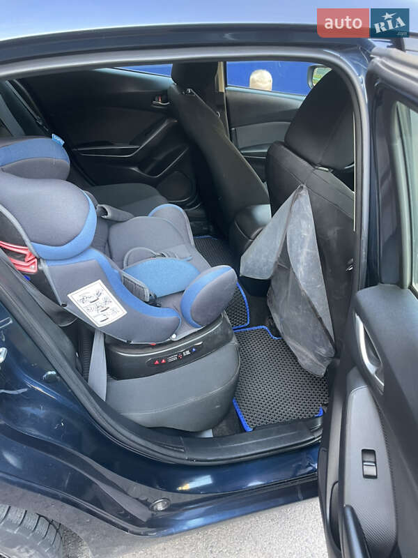 Хетчбек Mazda 3 2014 в Кам'янському фото 3 Хетчбек Mazda 3 2014 в Кам'янському