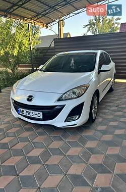 Mazda 3  2011