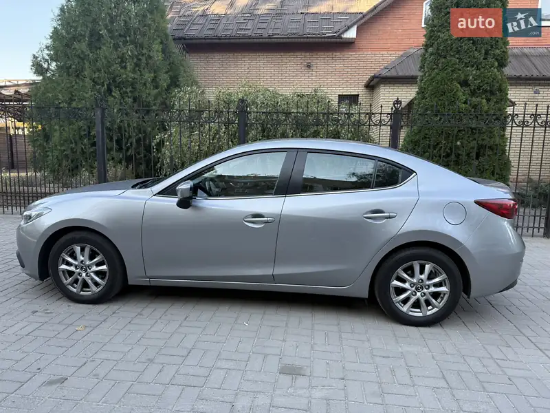 Mazda 3 2016
