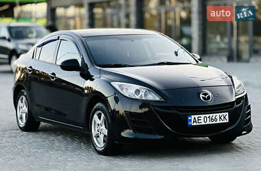 Mazda 3  2010