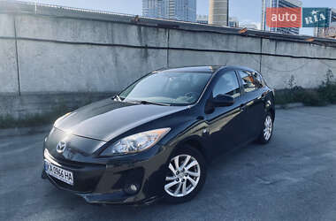 Mazda 3  2011