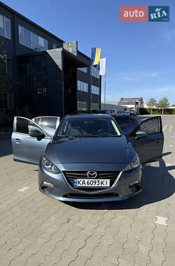 Mazda 3  2015