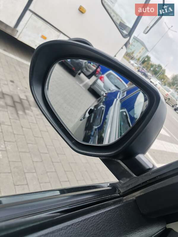 Седан Mazda 3 2013 в Виннице