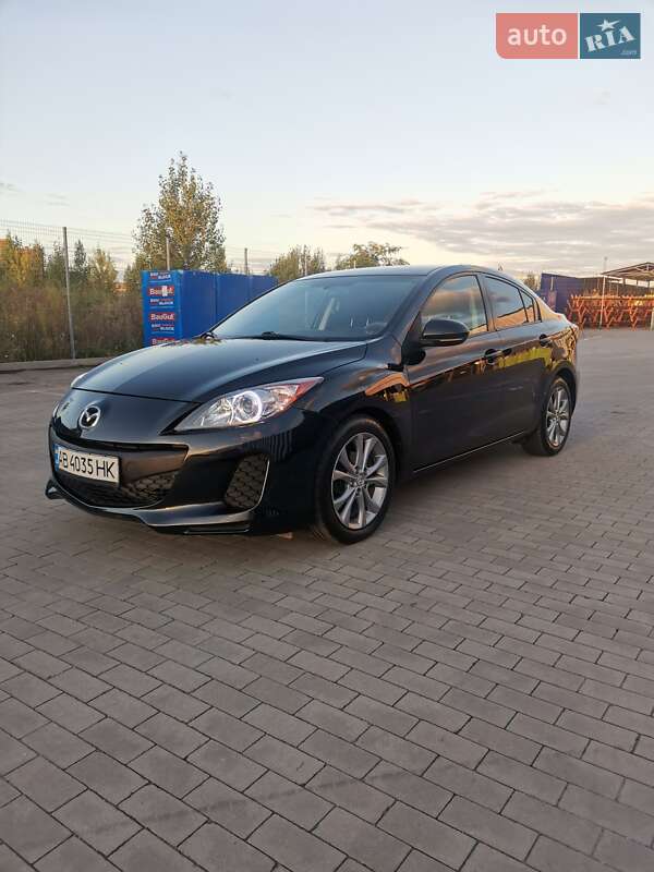 Седан Mazda 3 2013 в Виннице