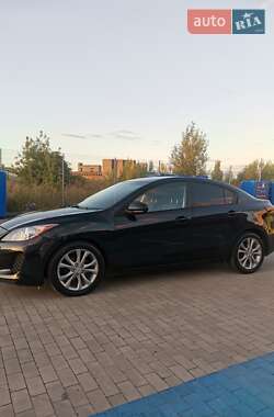 Седан Mazda 3 2013 в Виннице