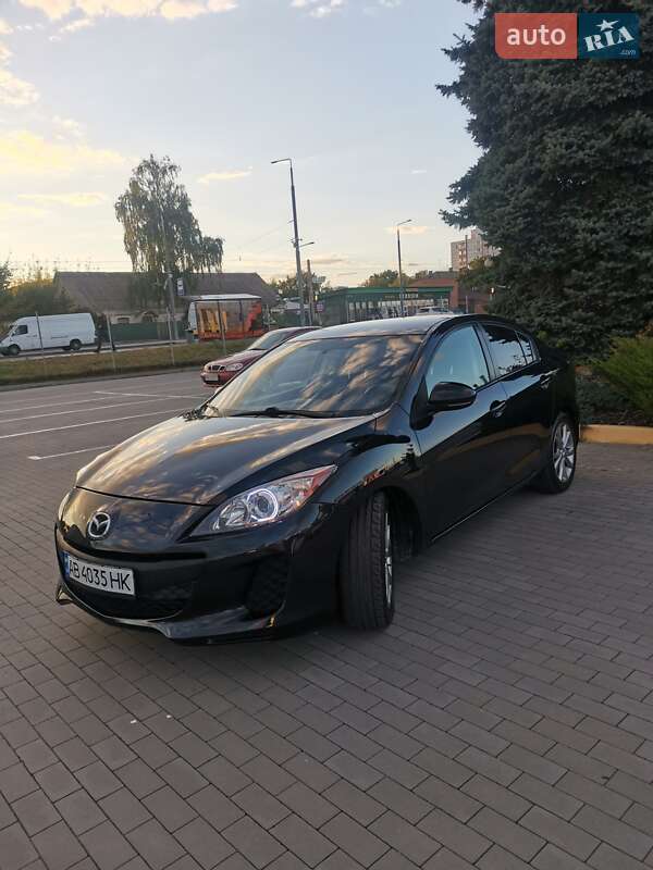 Седан Mazda 3 2013 в Виннице