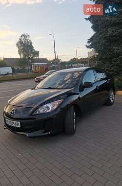Mazda 3  2013