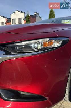 Седан Mazda 3 2019 в Львові