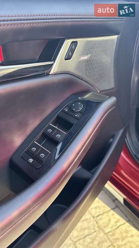 Седан Mazda 3 2019 в Львові