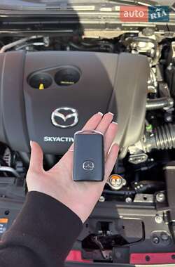 Седан Mazda 3 2019 в Львові