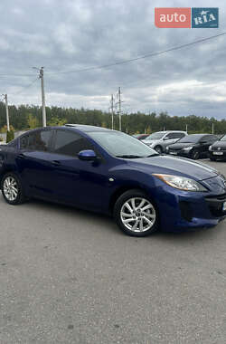 Mazda 3  2013