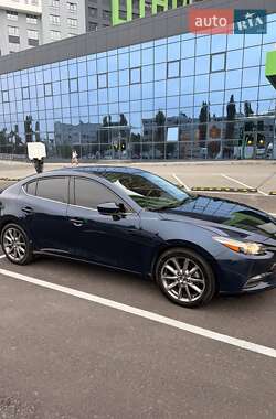Mazda 3  2017