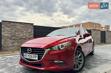 Mazda 3  2018