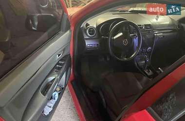 Mazda 3  2004