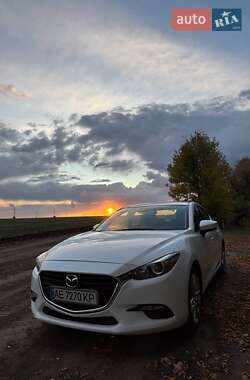 Mazda 3  2016