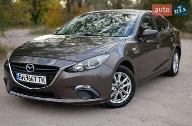 Mazda 3  2015