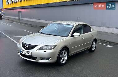 Mazda 3  2004