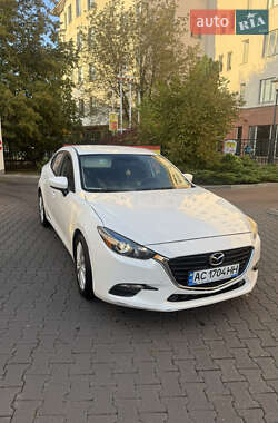 Mazda 3  2017