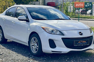 Mazda 3  2013