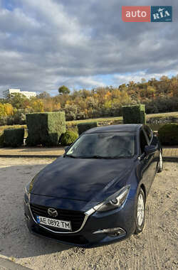 Mazda 3  2017
