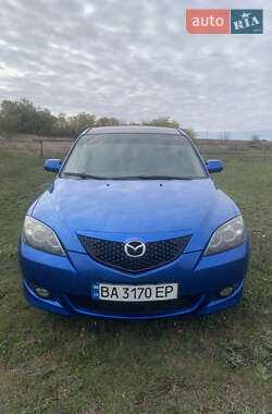 Mazda 3  2004