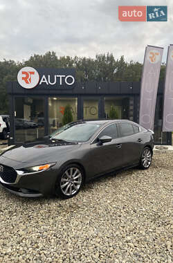 Mazda 3  2021