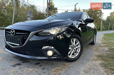 Mazda 3  2016