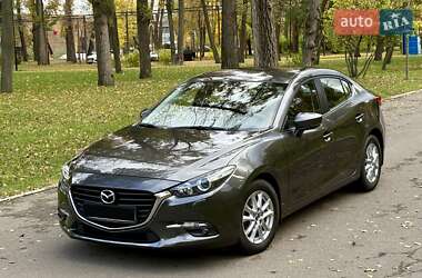 Mazda 3  2017